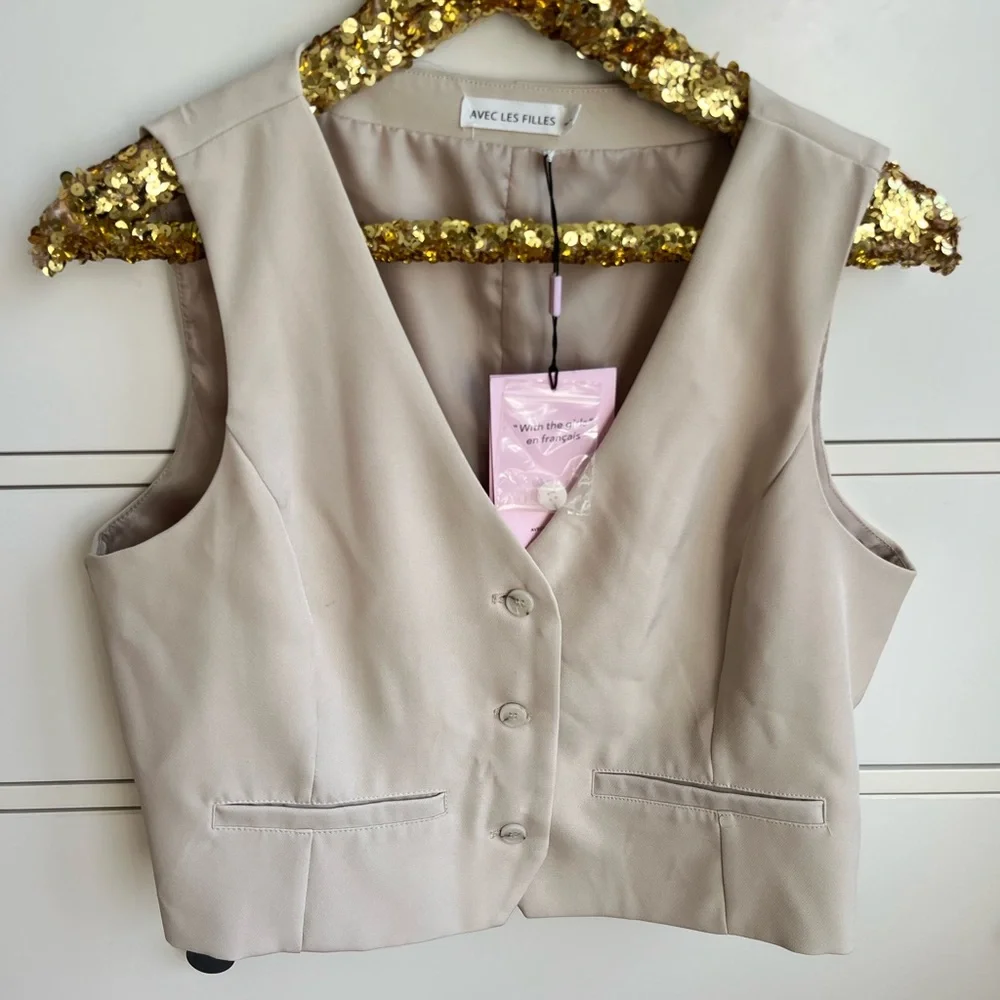 NWT Avec Les Filles Cropped Vest - Picture 1 of 7